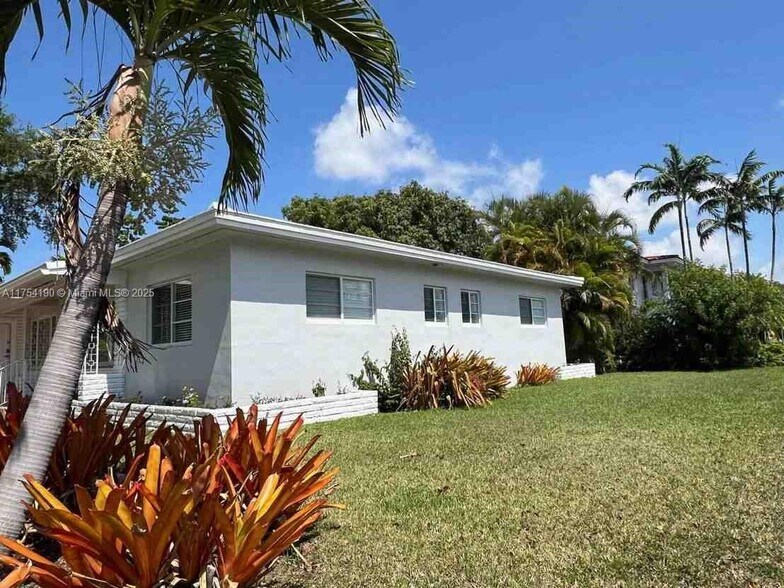 More Photos Of 401 Malaga Ave, Coral Gables Apartments For Sale