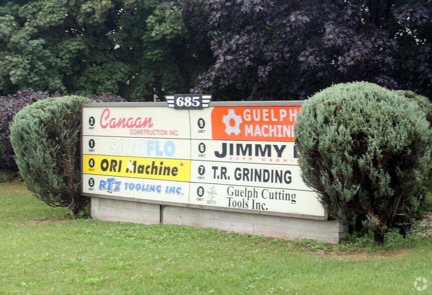 More Photos Of 685 Speedvale Ave W, Guelph Warehouse For Lease