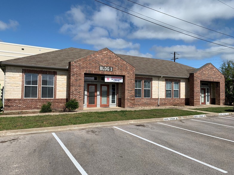 More Photos Of 5411 Williams Dr, Georgetown Office For Lease