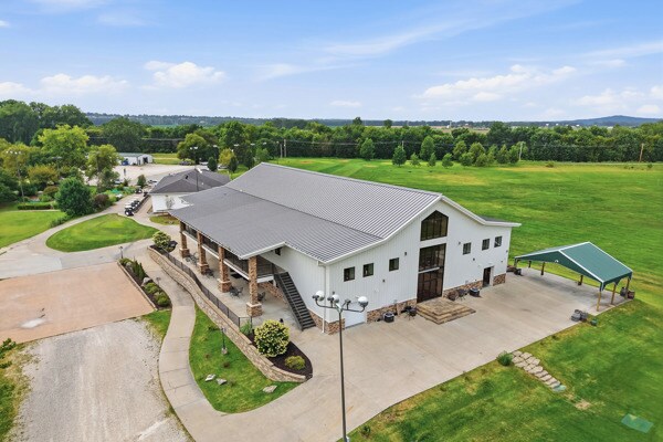 More Photos Of 1616 Oil Well Rd, Jefferson City Golf Course Driving Range For Sale