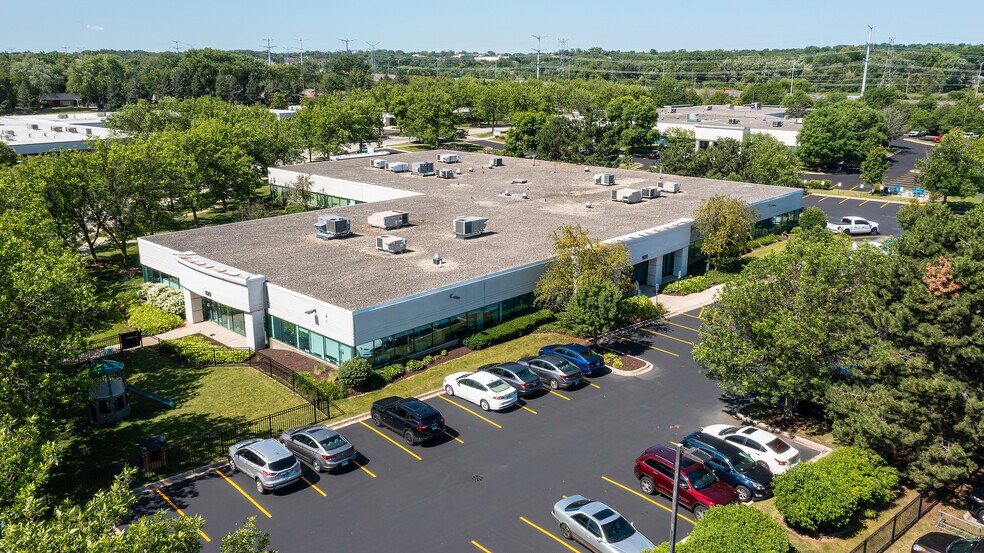 More Photos Of 821-881 Parkview Blvd, Lombard Unknown For Lease
