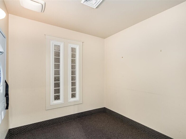 More Photos Of 1105 University St, Healdsburg Religious Facility For Sale