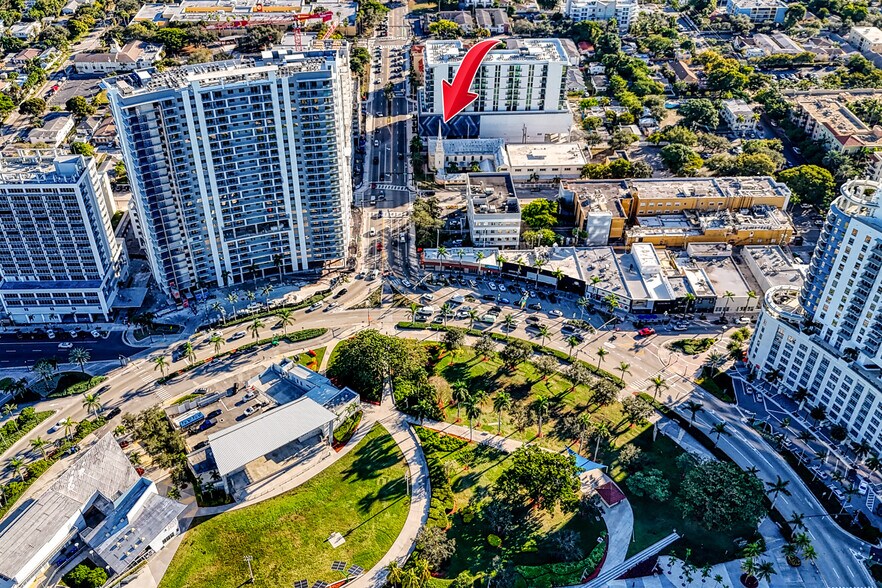 More Photos Of 1809 Jackson St, Hollywood Apartments For Lease