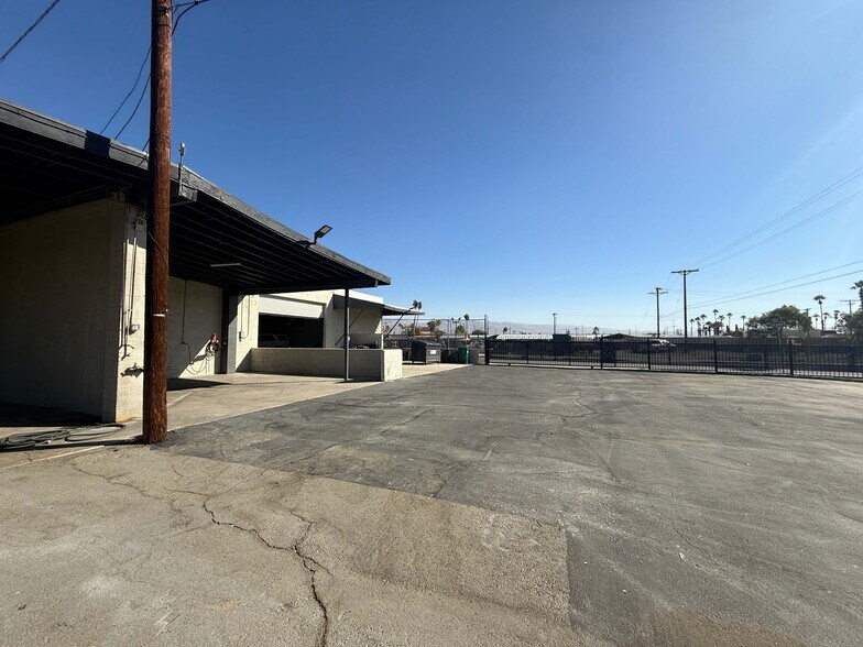 More Photos Of 83333 State Highway 111, Indio Auto Repair For Lease