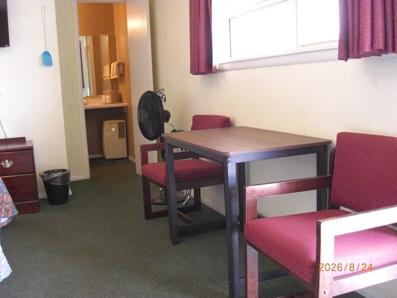 More Photos Of 1720 S Grand Ave, Cherokee Hotel For Sale