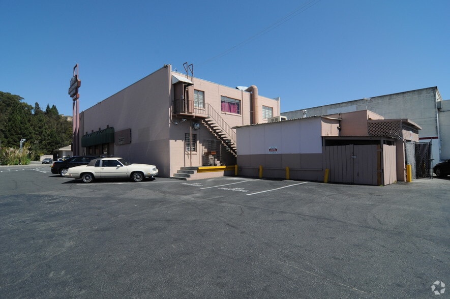 More Photos Of 24045-24047 Mission Blvd, Hayward Restaurant For Sale