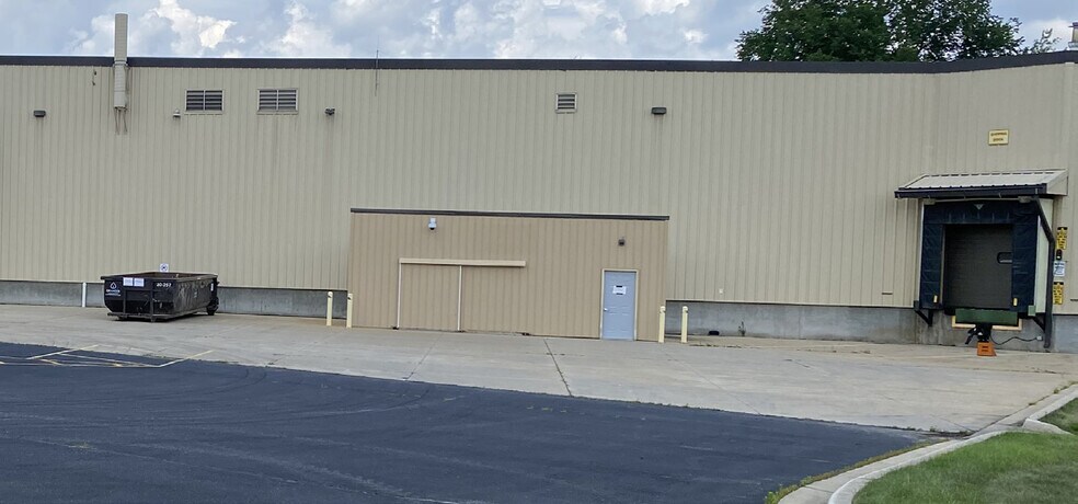 More Photos Of 2148 Depot St, Holt Manufacturing For Lease