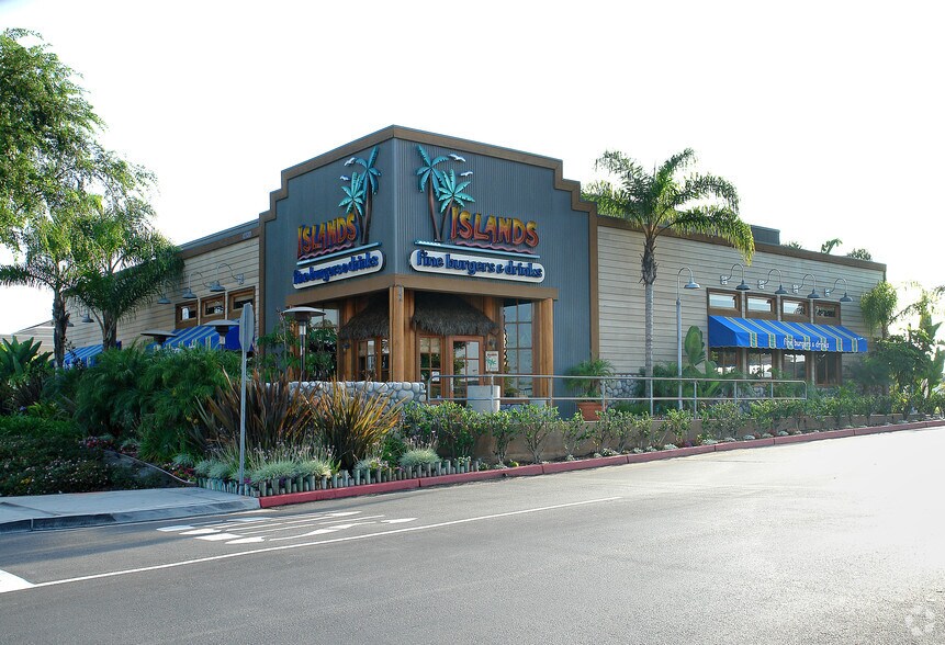 More Photos Of 12300-12490 Seal Beach Blvd, Seal Beach Unknown For Lease