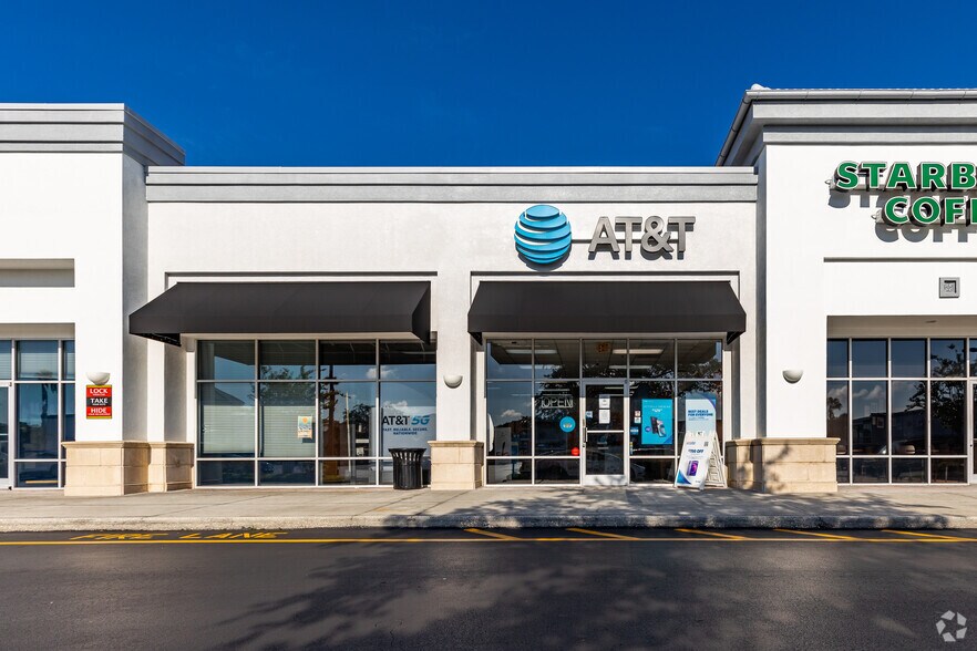 More Photos Of 2410-2606 E Colonial Dr, Orlando Unknown For Lease