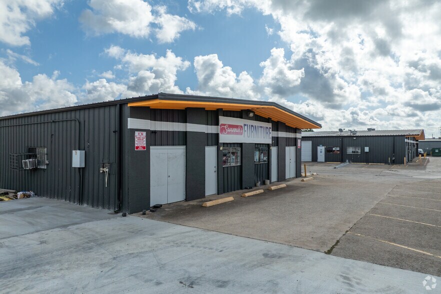 Primary Photo Of 11450 Bissonnet St, Houston Warehouse For Lease