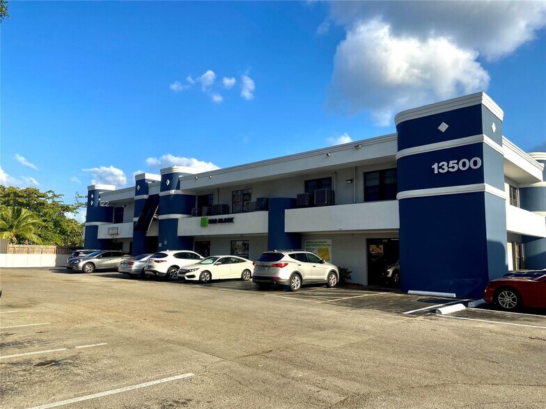More Photos Of 13500 SW 88th St, Miami Medical For Sale
