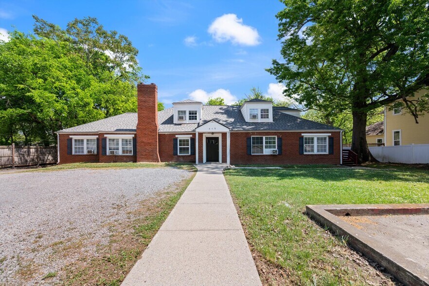 Primary Photo Of 419 Belmont Ave, Shelbyville Multifamily For Sale
