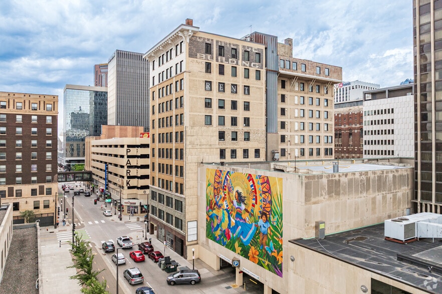 More Photos Of 10 4th St E, Saint Paul Apartments For Lease