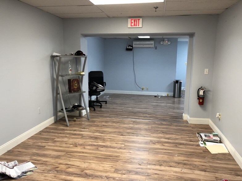 More Photos Of 281 Summerhill Rd, East Brunswick Office For Sale
