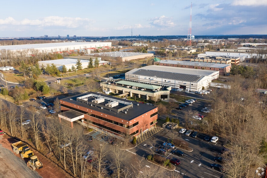 More Photos Of 49 Veronica Ave, Somerset Office For Sale