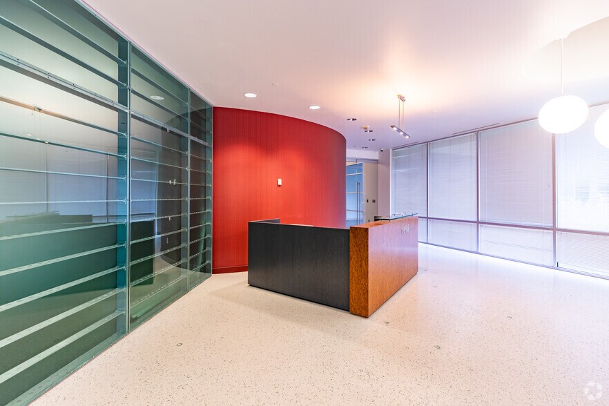 More Photos Of 599 Lake Kathy Dr, Brandon Unknown For Lease