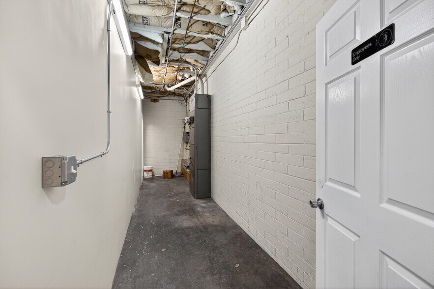 More Photos Of 6617 San Fernando Rd, Glendale Warehouse For Sale