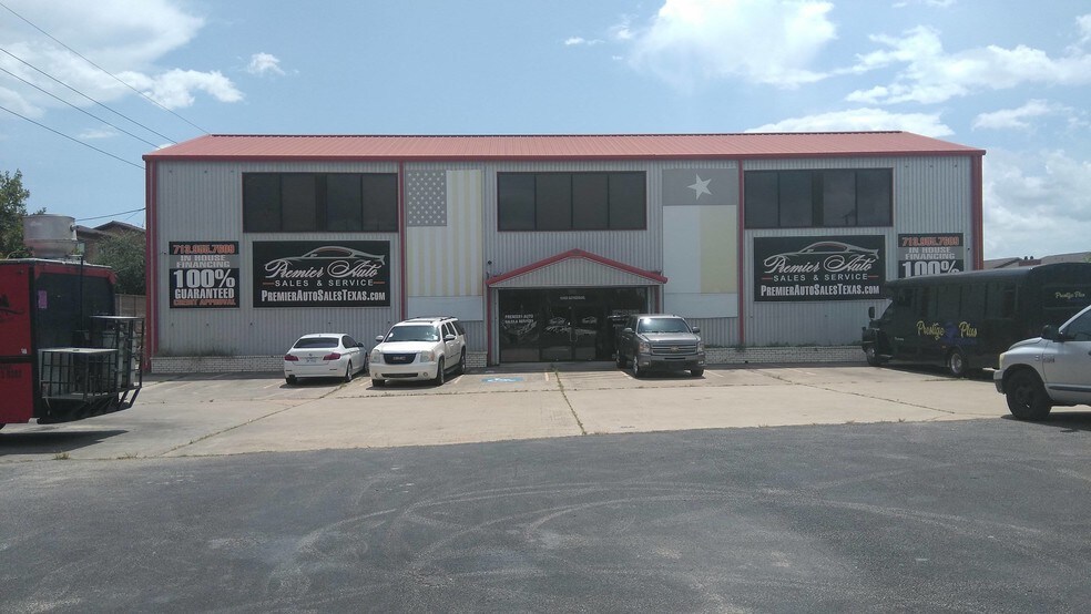 More Photos Of 15455 Kuykendahl Rd, Houston Auto Dealership For Sale