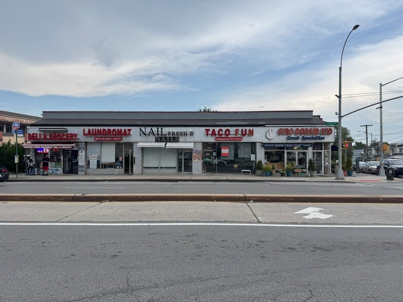More Photos Of 3267 Francis Lewis Blvd, Flushing Storefront For Lease