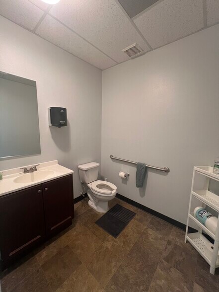More Photos Of 3586 Aloma Ave, Winter Park Office For Sale