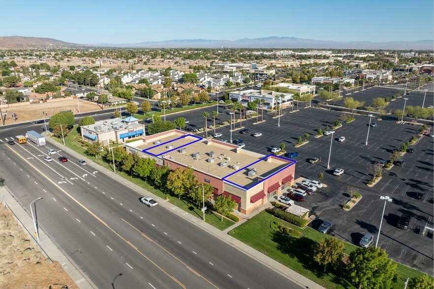 More Photos Of 39176-39532 10th St W, Palmdale Unknown For Lease