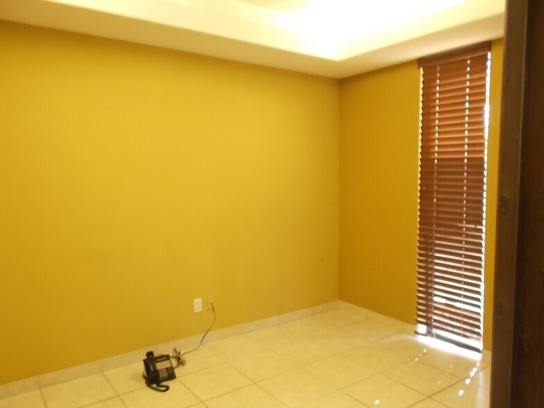 More Photos Of 2058 S Dobson Rd, Mesa Office For Lease