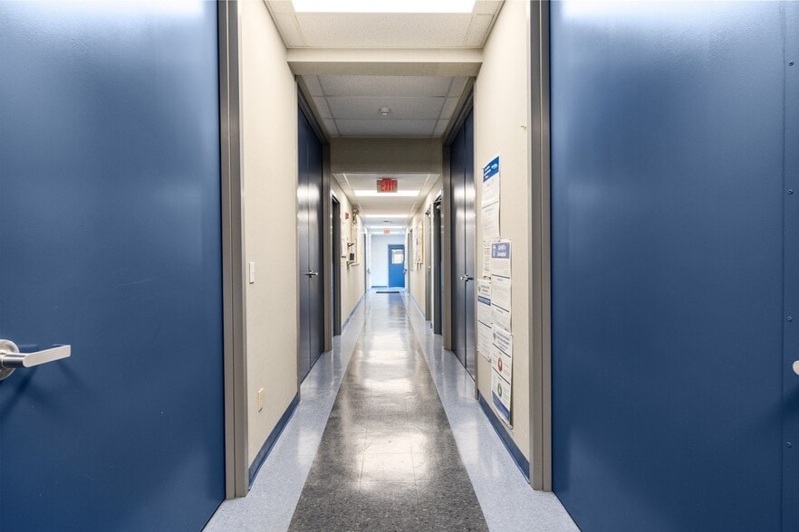 More Photos Of 513 Mill St, Marion Research And Development For Sale