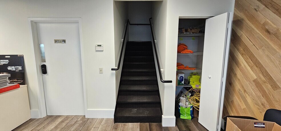 More Photos Of 10501 S Orange Ave, Orlando Light Manufacturing For Sale