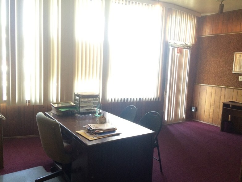 More Photos Of 12065 Paramount Blvd, Downey Storefront For Lease