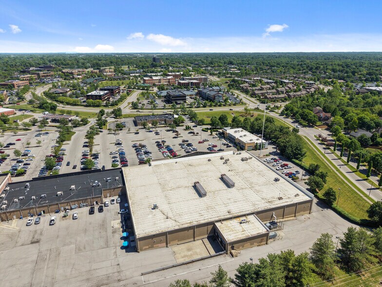 More Photos Of 3199 Beaumont Centre Cir, Lexington Land For Lease