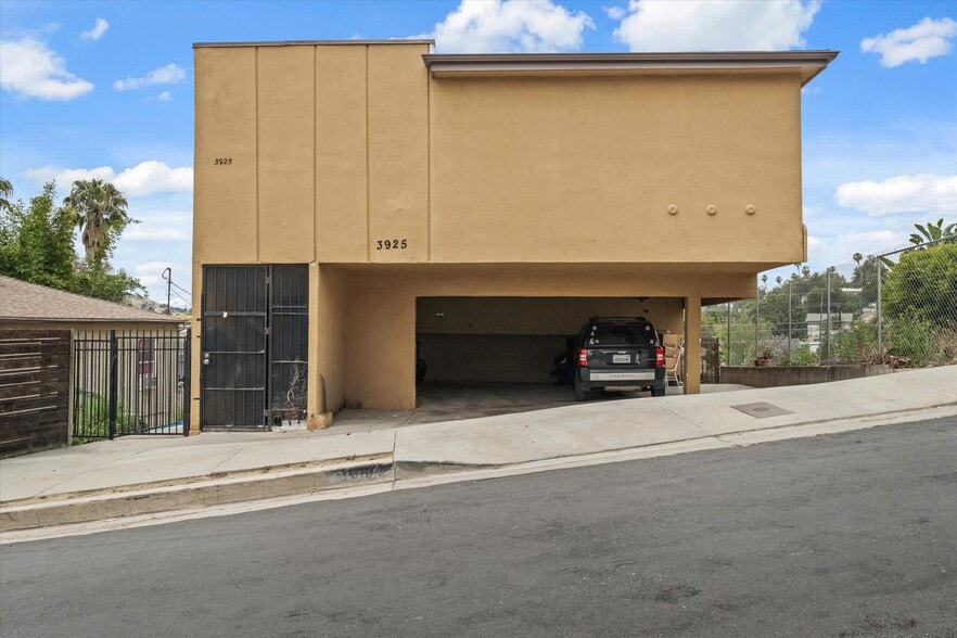 Primary Photo Of 3925 Barrett Rd, Los Angeles Apartments For Sale
