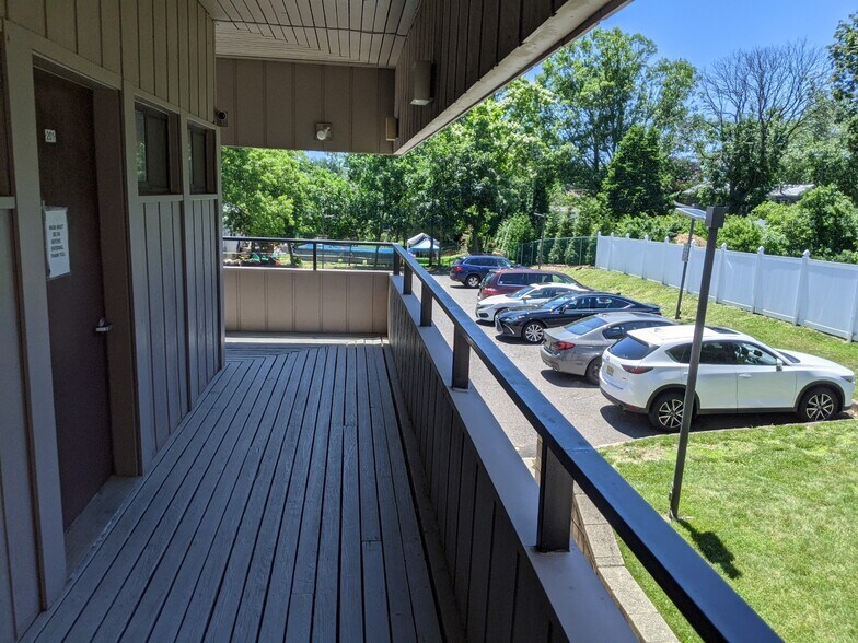 More Photos Of 281 Summerhill Rd, East Brunswick Office For Sale