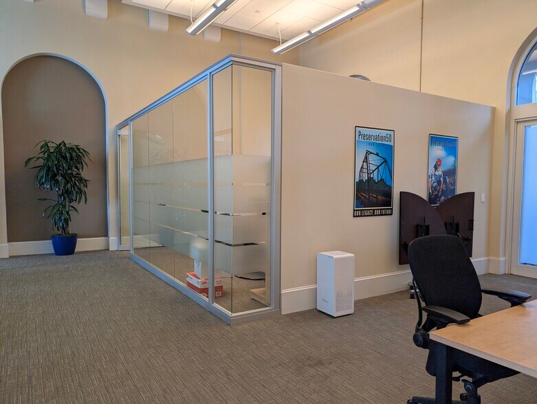 More Photos Of 401 F St NW, Washington Office For Lease