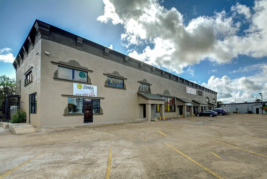 More Photos Of 6030 Highway 6 N, Houston Freestanding For Sale