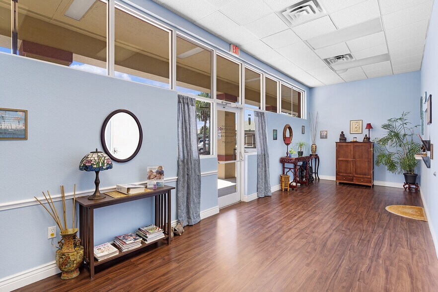 More Photos Of 17820 SE 109th Ave, Summerfield Medical For Lease