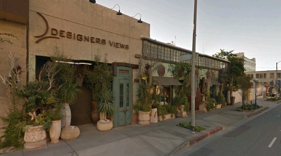 More Photos Of 1020 N La Brea Ave, Los Angeles Warehouse For Lease