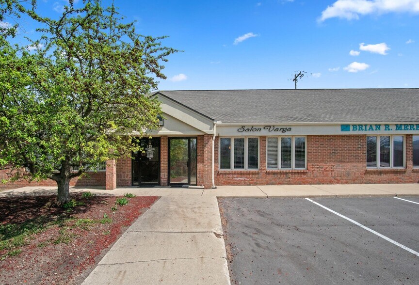 More Photos Of 121-127 Keveling Dr, Saline Medical For Sale