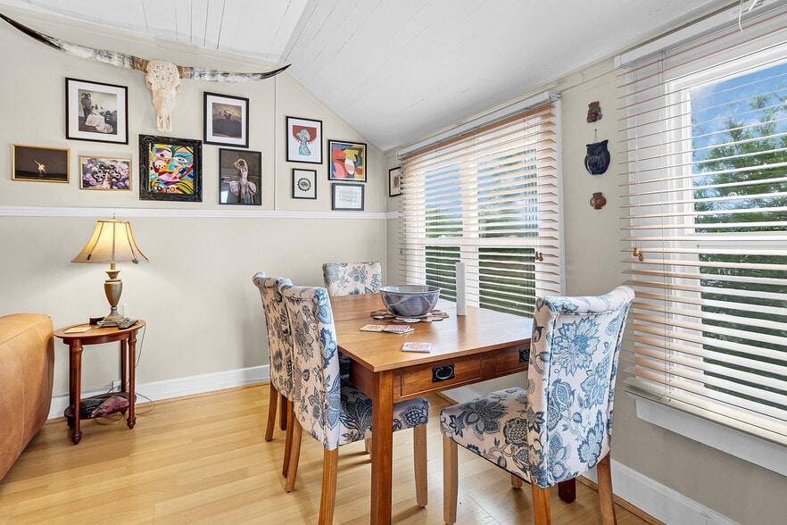 More Photos Of 883 Lighthouse Ave, Monterey General Retail For Sale