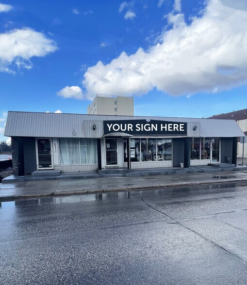 More Photos Of 3411 Roblin Blvd, Winnipeg Freestanding For Sale