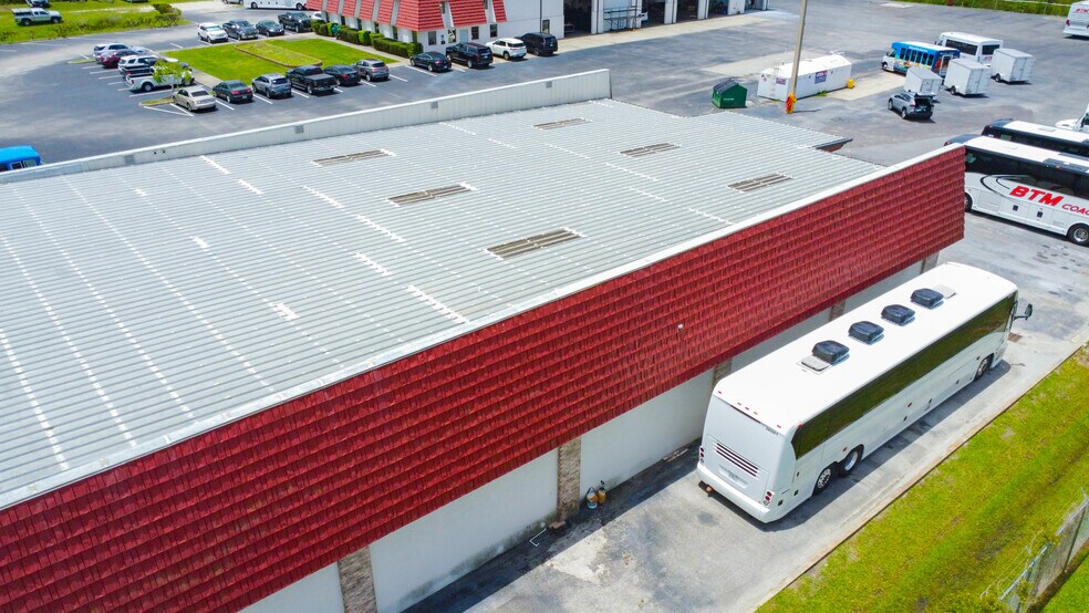 More Photos Of 1445 Cox Rd, Cocoa Light Distribution For Lease