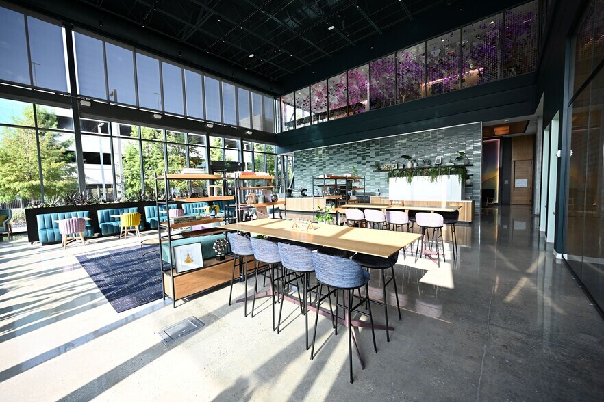More Photos Of 8800 Technology Forest Pl, The Woodlands Unknown For Lease
