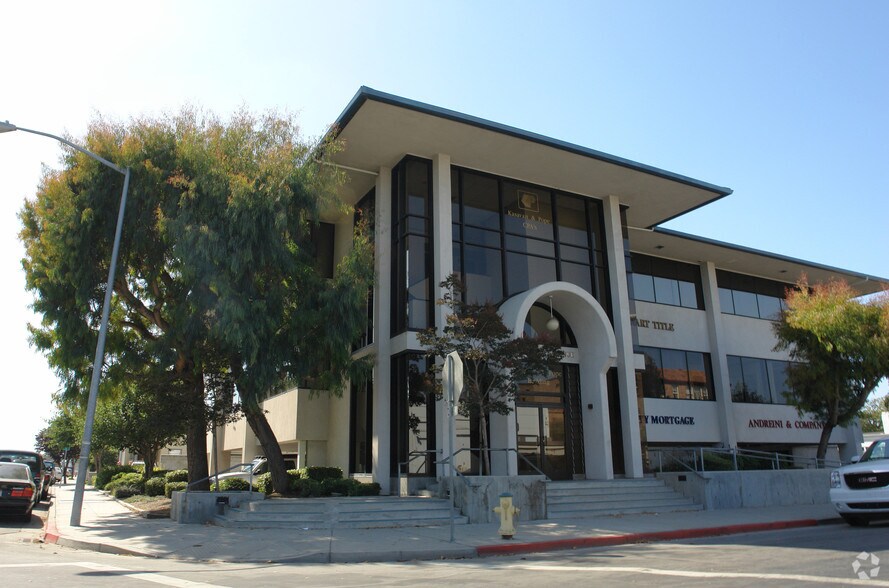 More Photos Of 450 Lincoln Ave, Salinas Office For Sale