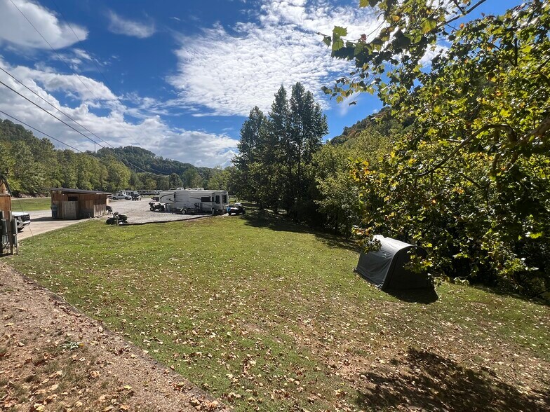 More Photos Of 462 Adams rd, Julian Trailer Camper Park For Sale