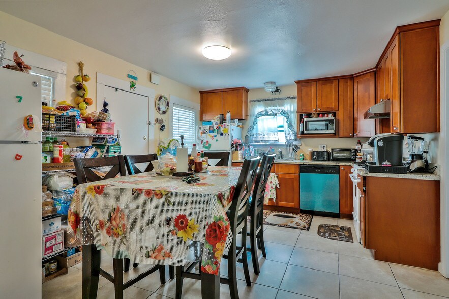 More Photos Of 66 3rd St, Gilroy Apartments For Sale