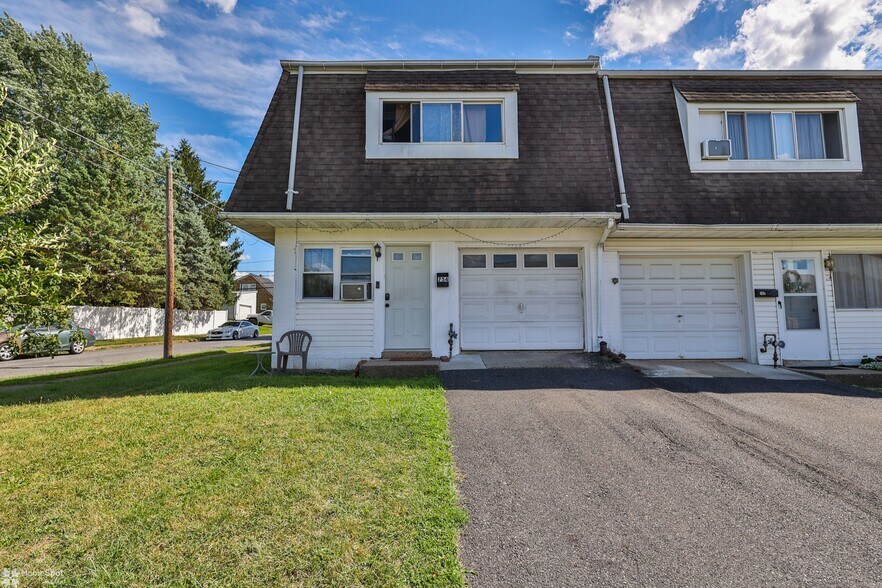 More Photos Of 752 E Green St, Allentown Apartments For Sale