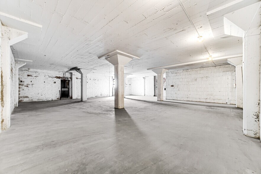 More Photos Of 7411 S Stony Island Ave, Chicago Warehouse For Sale