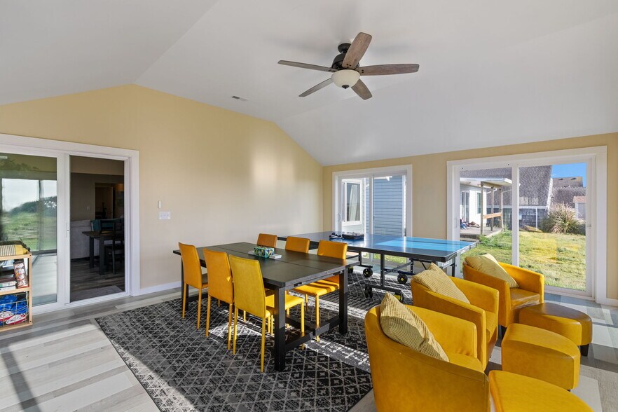 More Photos Of 259 S Pacific St, Rockaway Beach Specialty For Sale