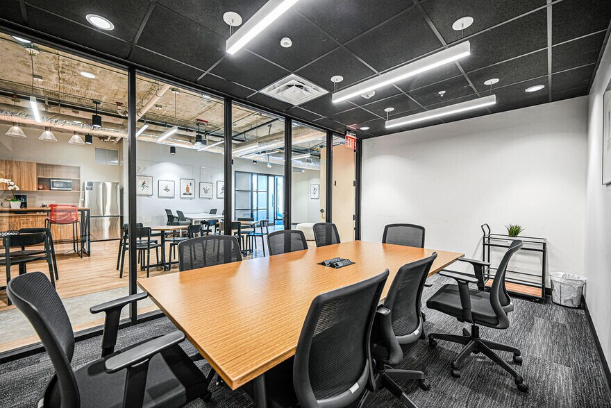 More Photos Of 25 SW 9th St, Miami Coworking Space