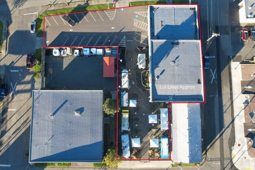 More Photos Of 775 N Front St, Coos Bay Bar For Sale