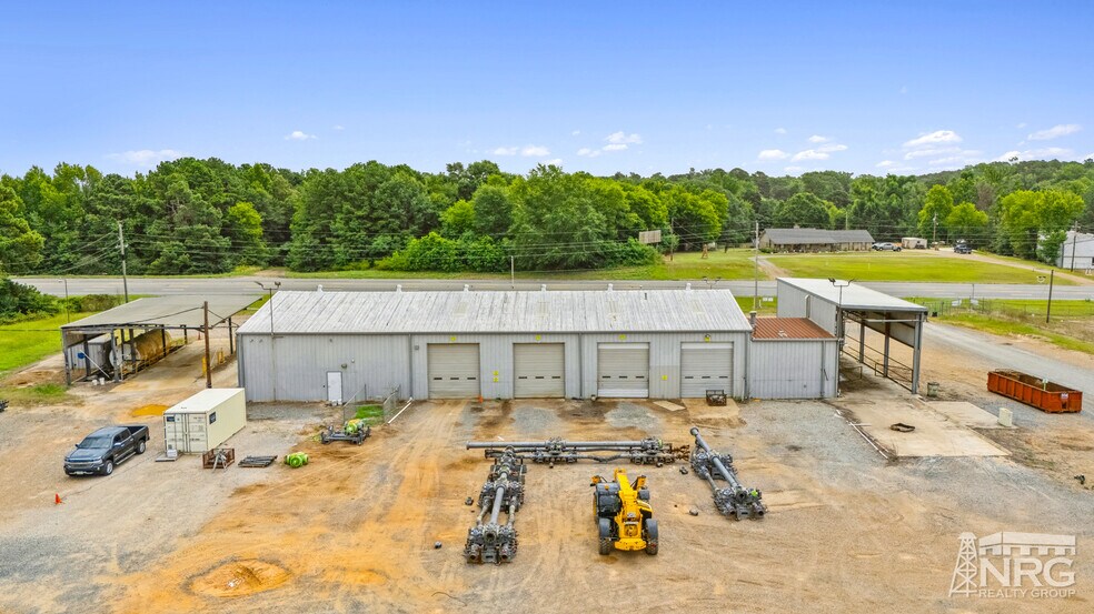 More Photos Of 6229 & 6365 US Highway 59 S, Marshall Warehouse For Sale